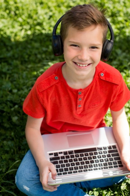 Student in a live online class